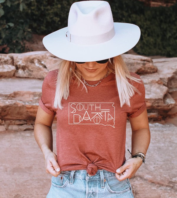 
                
                    Load image into Gallery viewer, South Dakota Line Font Outline Tee
                
            