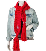 Red knitted scarf with SD logo 