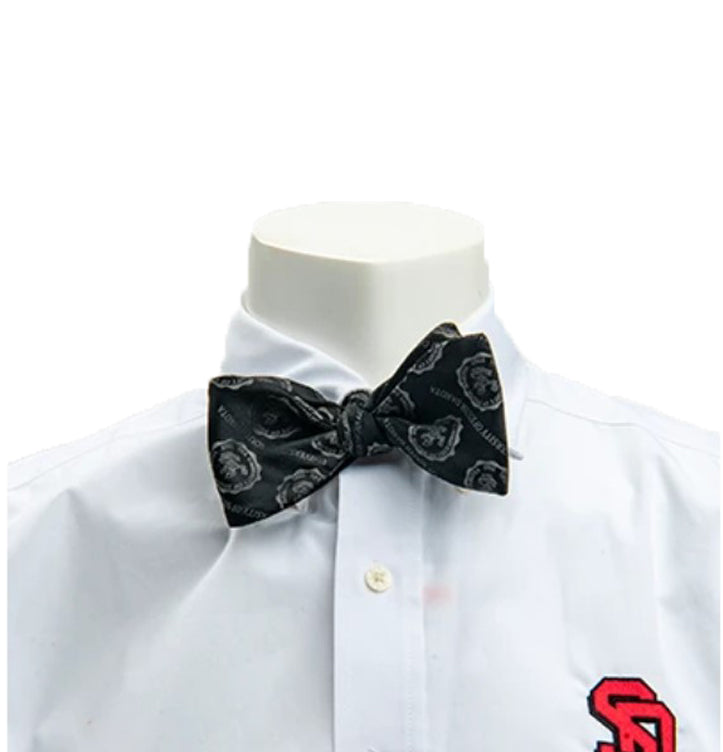 
                
                    Load image into Gallery viewer, Black bow tie with University of South Dakotas crest
                
            